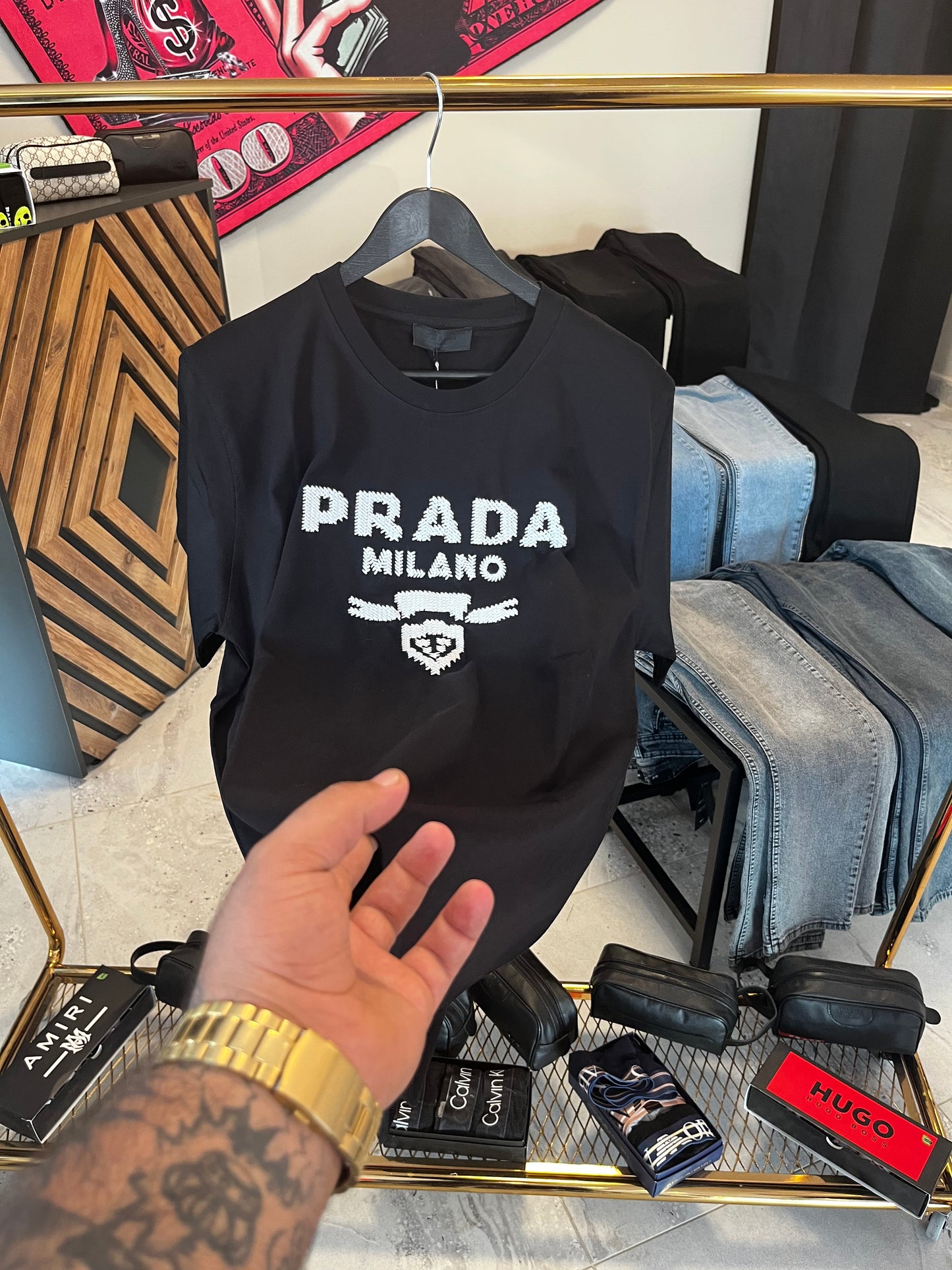 Prada siyah nakış
